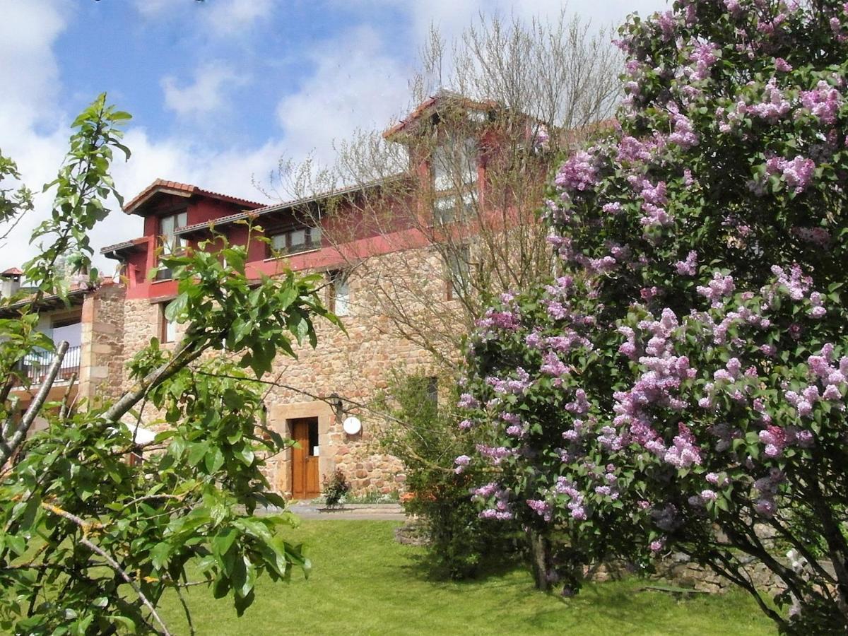 Albergue La Torre Santiurde de Reinosa Exterior photo